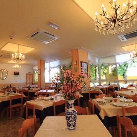 Hotel Moby Dick Ρίμινι Εξωτερικό φωτογραφία